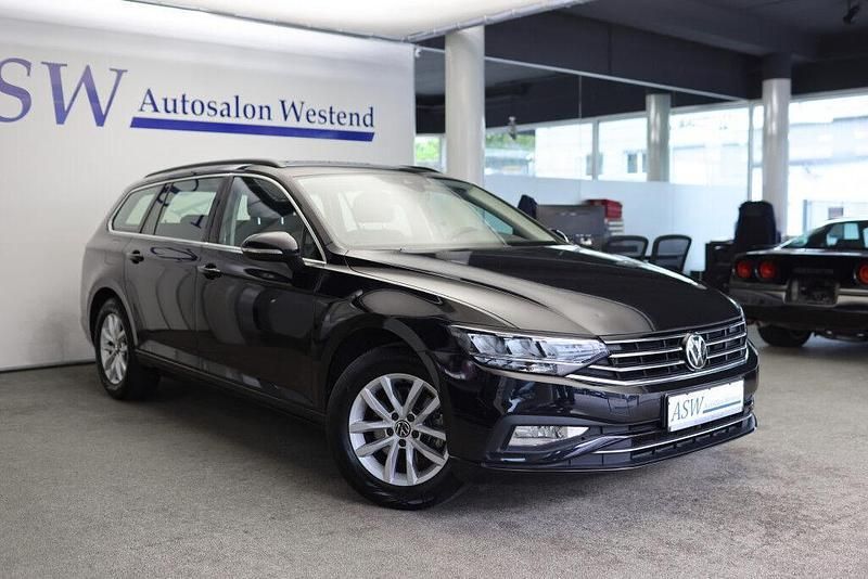Schwarz Gebraucht 2022 VW Passat Business Kombi | 25.450 € (Etwas zu teuer) - Bild 1/4