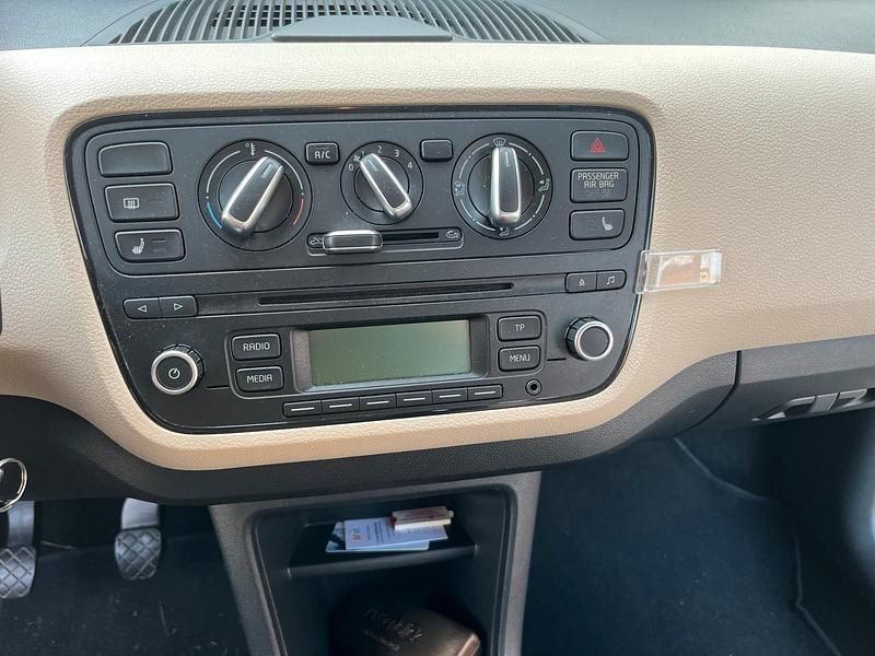 Gebraucht Skoda Citigo 60 PS (44 kW) 2014 Blau Kleinwagen