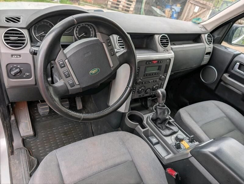 Silber Gebraucht 2025 Land Rover Discovery 5 SUV | 4.444 € - Bild 1/4