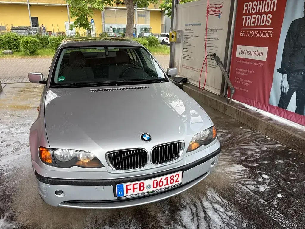 Gebraucht BMW 325 Sport Line 192 PS (141 kW) 2003 Silber Limousine