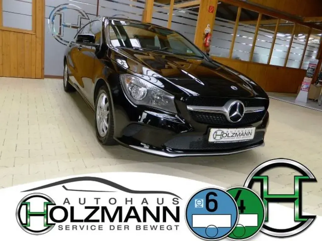 Gebraucht Mercedes CLA180 122 PS (89 kW) 2018 Nachtschwarz Coupé