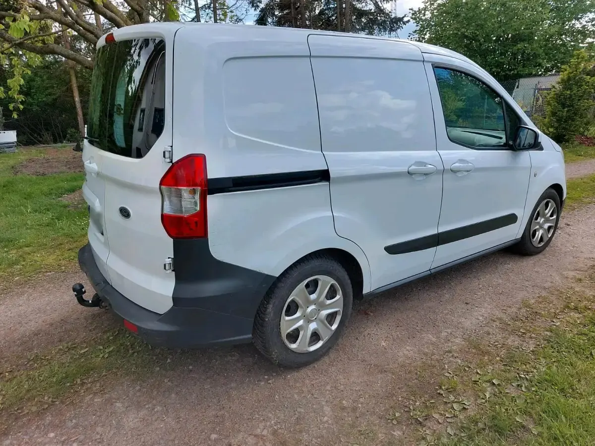 Gebraucht Ford Transit 95 PS (69 kW) 2015 Weiß Van