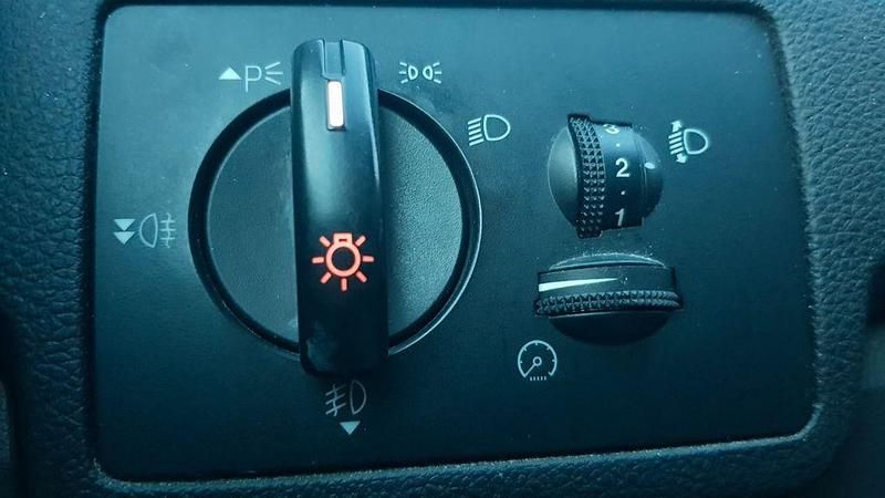 Gebraucht Ford Kuga 140 PS (102 kW) 2011 Grau SUV