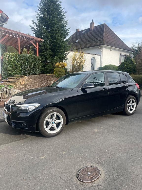 Gebraucht BMW 116 109 PS (80 kW) 2015 Schwarz Kleinwagen
