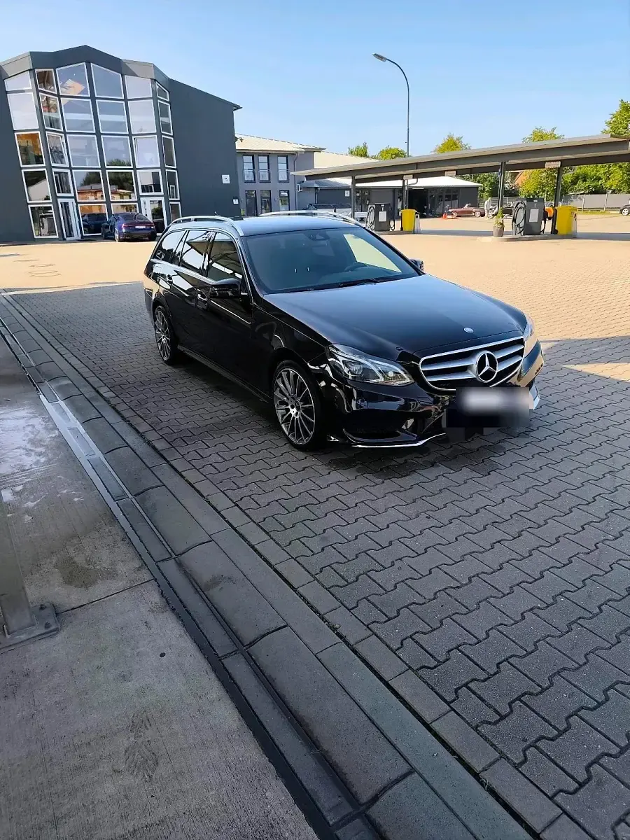 Gebraucht Mercedes E350 Avantgarde 252 PS (185 kW) 2014 Schwarz Kombi