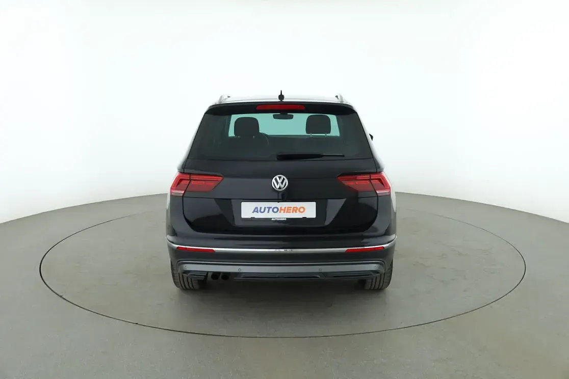 Gebraucht VW Tiguan Highline 150 PS (110 kW) 2016 Schwarz SUV