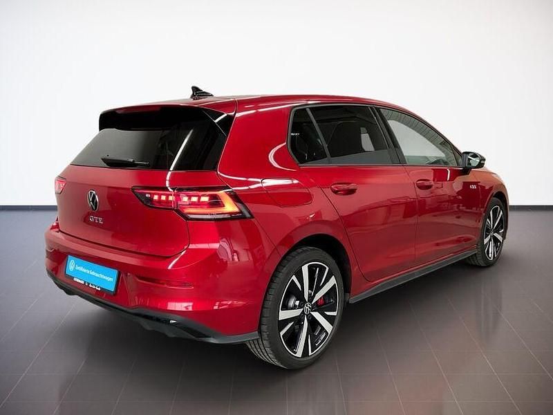Gebraucht VW Golf VIII Style 272 PS (200 kW) 2025 Rot Limousine