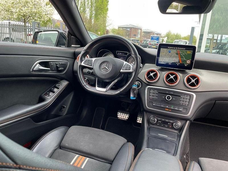 Gebraucht Mercedes CLA250 Shooting Brake 211 PS (155 kW) 2016 Schwarz Kombi