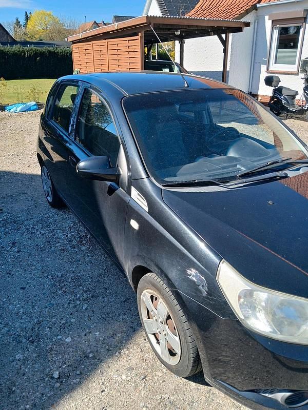 Gebraucht Chevrolet Aveo 84 PS (61 kW) 2009 Schwarz Kleinwagen