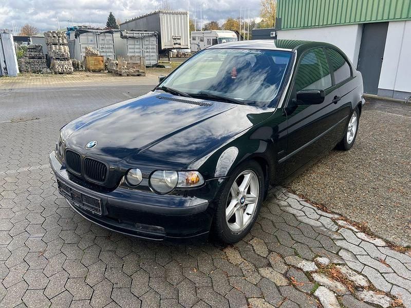 Schwarz Gebraucht 2002 BMW 318 Sport Line Kleinwagen | 2.399 € (Fairer Preis) - Bild 1/4
