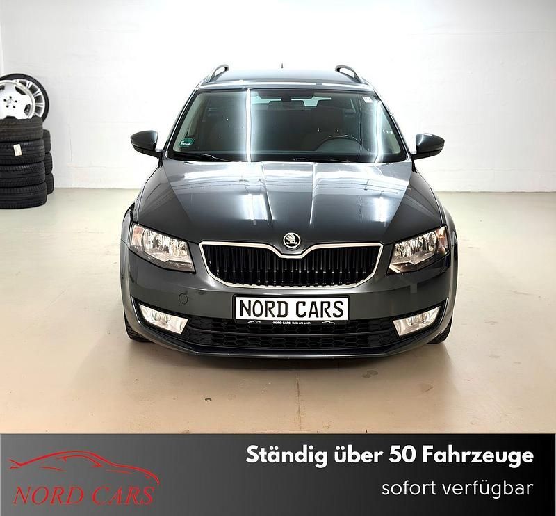 Grau Gebraucht 2015 Skoda Octavia Kombi | 12.400 € (Fairer Preis) - Bild 1/4