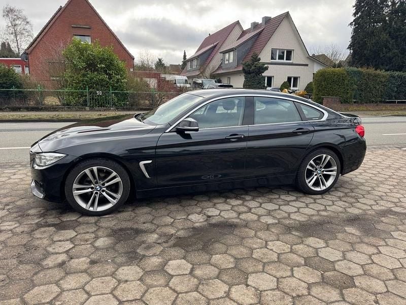 Gebraucht BMW 420 Sport Line 190 PS (139 kW) 2017 Black sapphire metallic Limousine