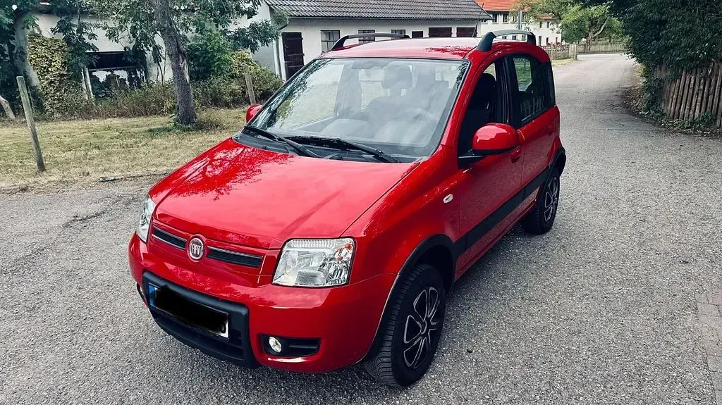 Gebraucht Fiat Panda 4x4 Climbing 75 PS (55 kW) 2011 Rot Kleinwagen