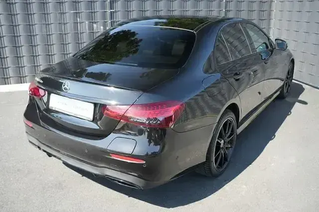 Gebraucht Mercedes E300 Edition 306 PS (225 kW) 2023 Schwarz Limousine