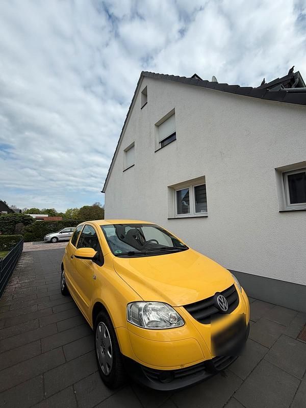 Usata VW Fox 54 CV (39 kW) 2010 Giallo Utilitaria