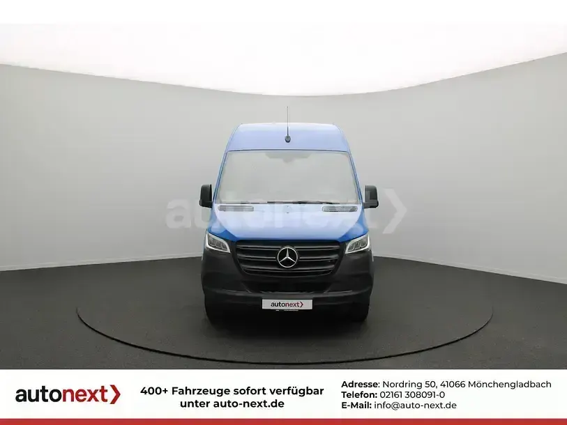 Używany Mercedes Sprinter 163 KM (119 kW) 2020 Niebieski Van