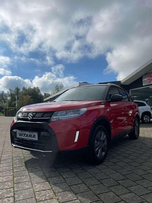 Gebraucht Suzuki Vitara Comfort 110 PS (80 kW) 2025 Rot SUV
