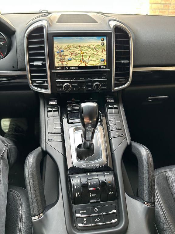 Gebraucht Porsche Cayenne 245 PS (180 kW) 2011 Schwarz SUV