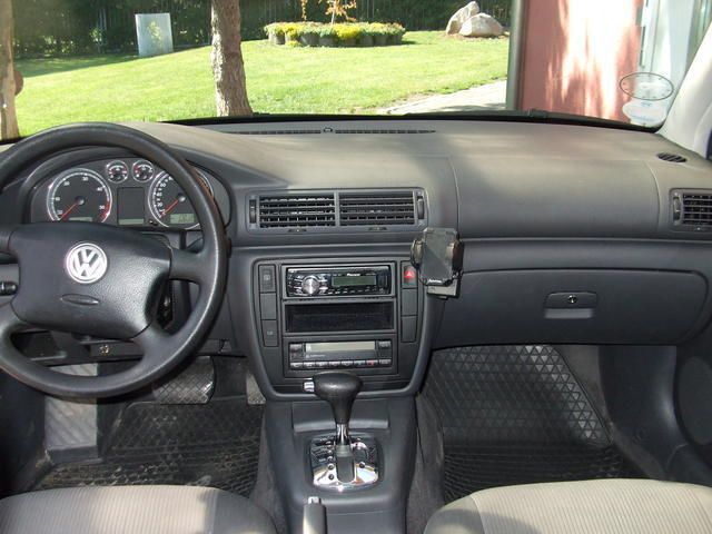 Usata VW Passat 131 CV (96 kW) 2004 Argento Station wagon