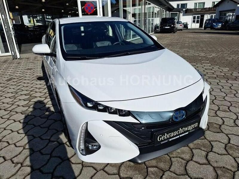 Gebraucht Toyota Prius 98 PS (72 kW) 2023 Weiß Kleinwagen