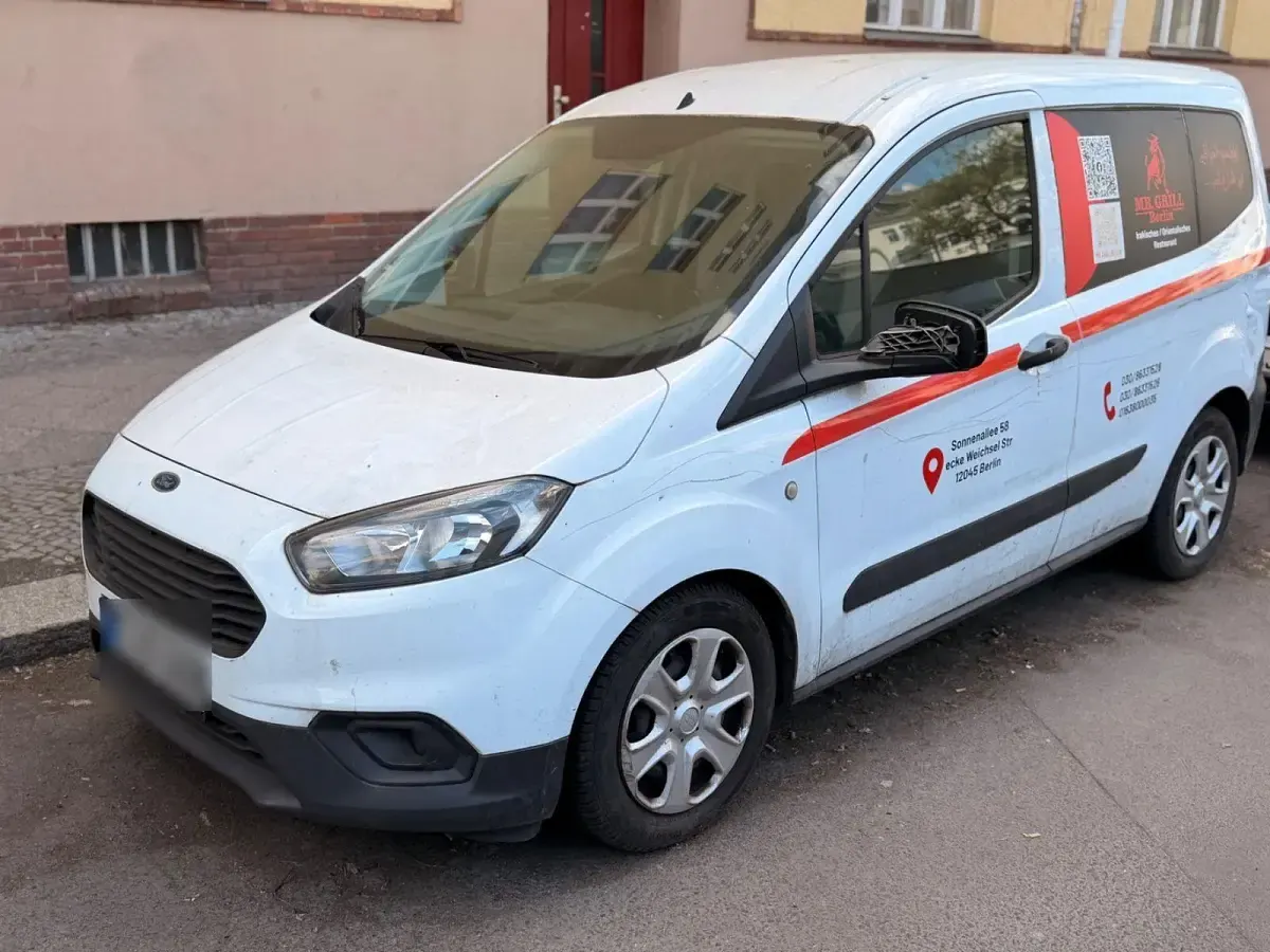 Second-hand Ford Transit 101 CP (74 kW) 2019 Alb Hatchback