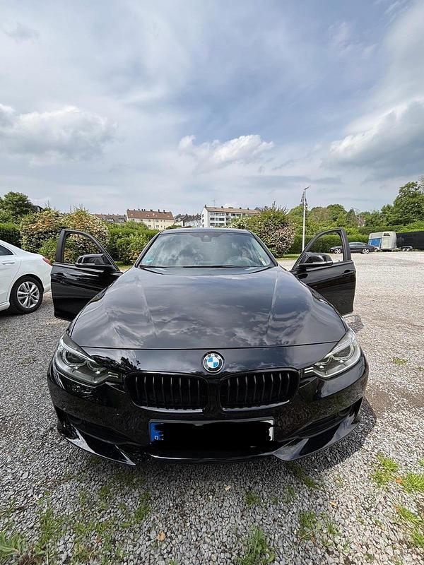 Schwarz Gebraucht 2014 BMW 325 M Sport Limousine | 14.500 € (Fairer Preis) - Bild 1/4