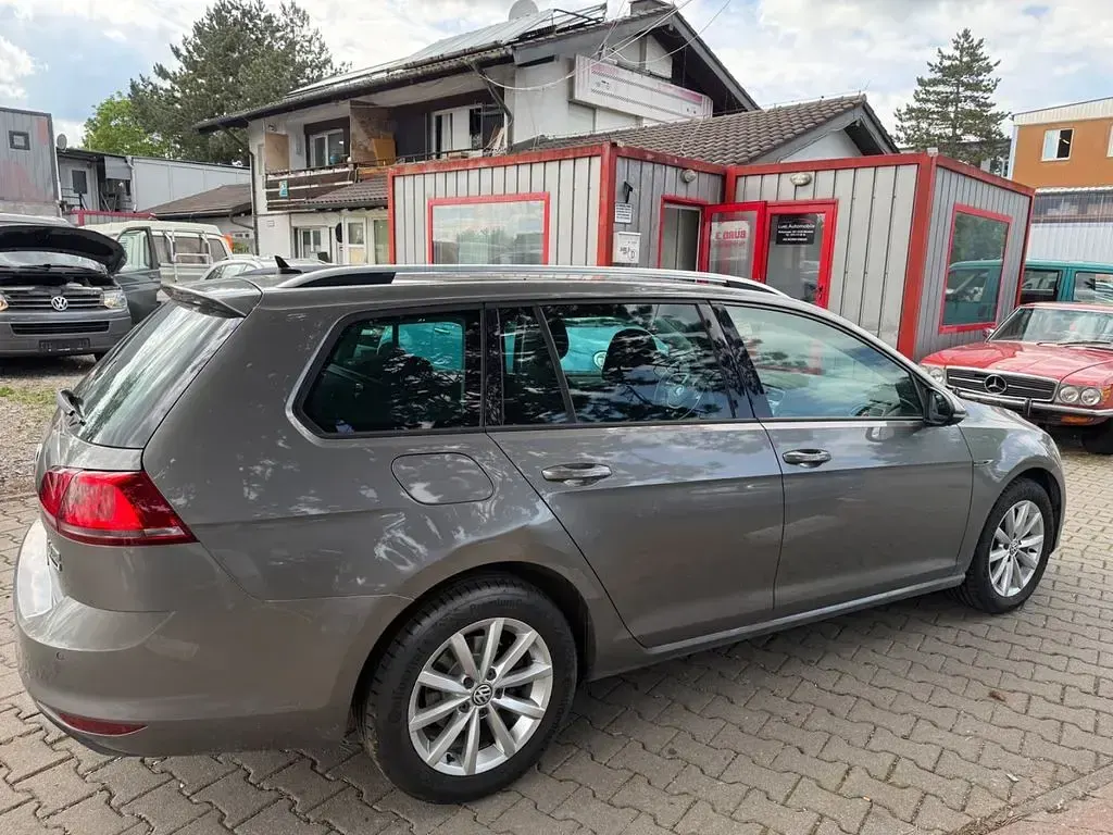 Gebraucht VW Golf VII LOUNGE 150 PS (110 kW) 2015 Grau Kombi