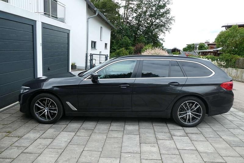 Gebraucht BMW 540 Sport Line 320 PS (235 kW) 2020 Grau Kombi