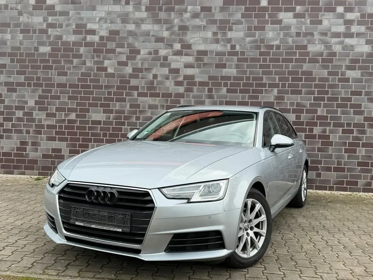 Gebraucht Audi A4 122 PS (89 kW) 2018 Silber Kombi