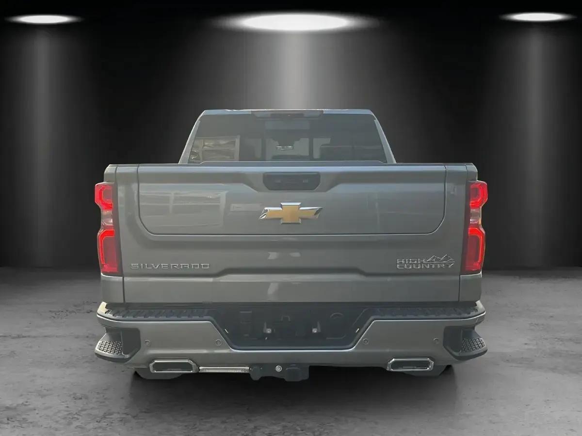 Neu Chevrolet Silverado 309 PS (227 kW) 2026 Sterling grey
