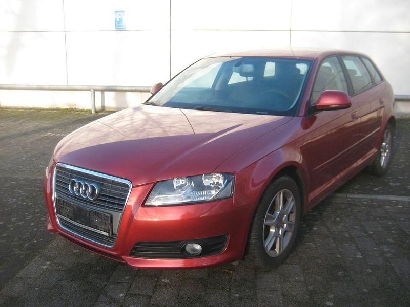 Gebraucht Audi A3 125 PS (91 kW) 2010 Rot Kleinwagen