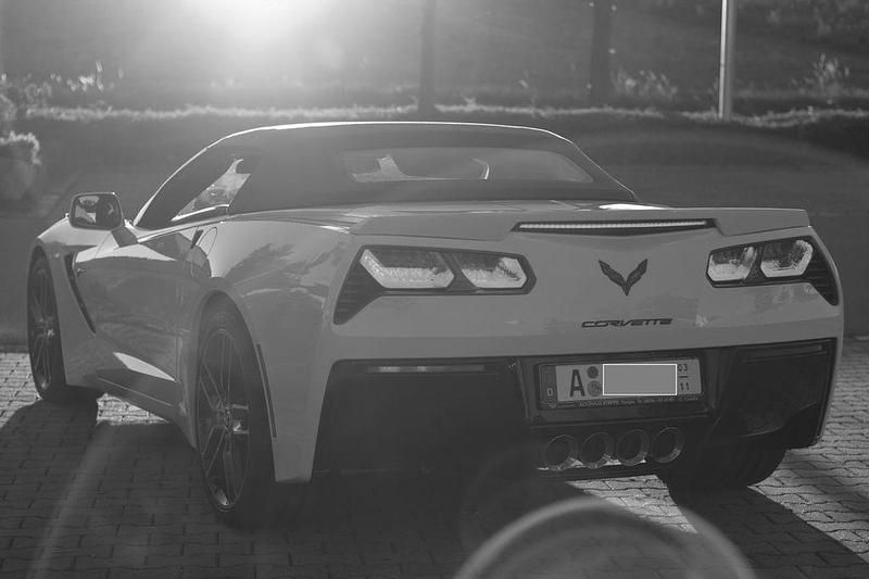Weiß Gebraucht 2015 Corvette Stingray Cabrio | 67.890 € (Guter Preis) - Bild 1/4
