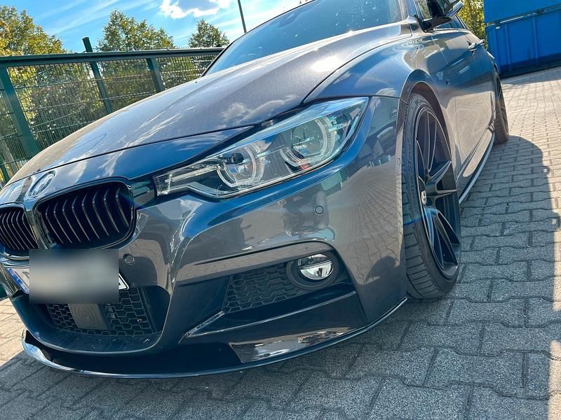 Gebraucht BMW 330 M Sport 252 PS (185 kW) 2015 Grau Limousine