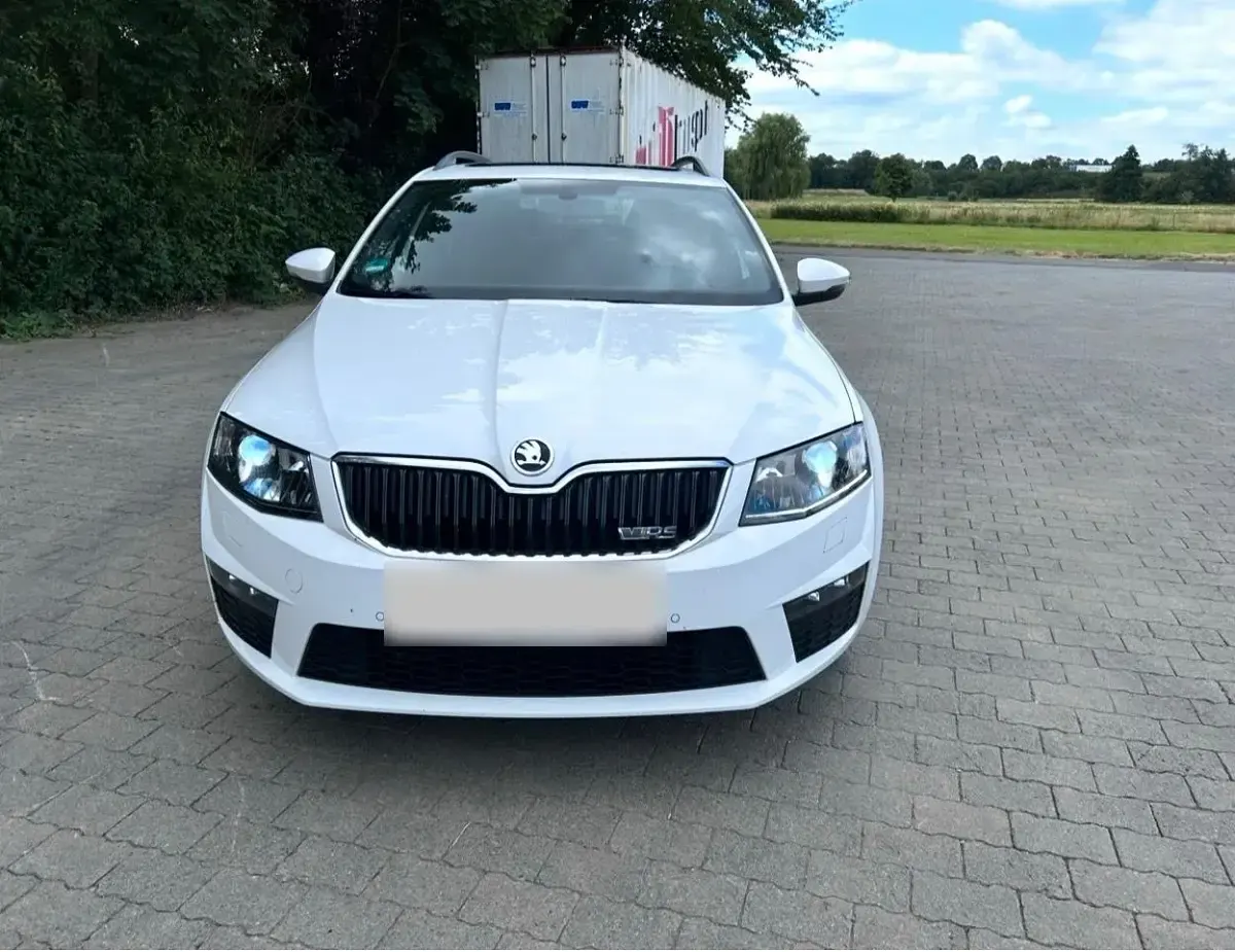 Gebraucht Skoda Octavia RS 184 PS (135 kW) 2016 Weiß Kombi