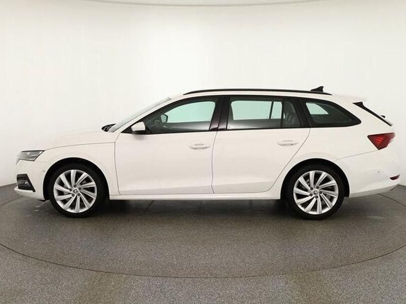 Gebraucht Skoda Octavia First Edition 150 PS (110 kW) 2021 Weiss Kombi
