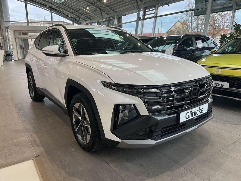 Neu Hyundai Tucson Trend 252 PS (185 kW) 2025 Serenity white / mic SUV