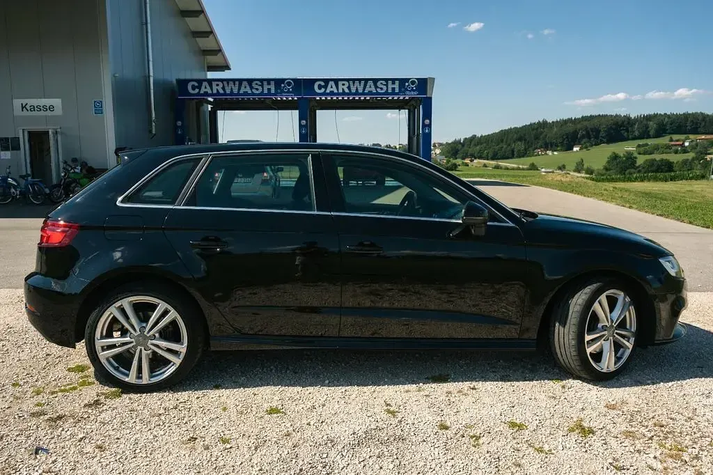 Gebraucht Audi A3 Sport 204 PS (150 kW) 2020 Schwarz Limousine