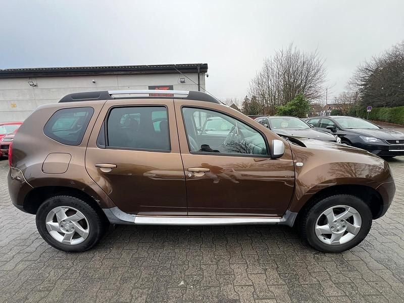 Gebraucht Dacia Duster 105 PS (77 kW) 2011 Schwarz SUV