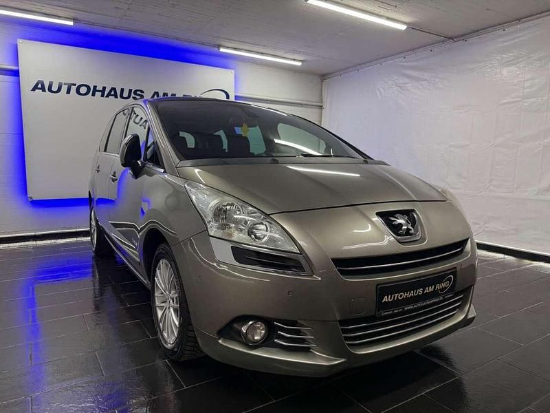 Gebraucht Peugeot 5008 Business-Line 114 PS (83 kW) 2013 Vapor grey metallic Van / Kleinbus