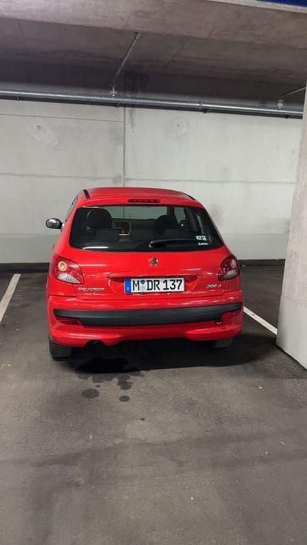 Gebraucht Peugeot 206 73 PS (53 kW) 2009 Rot Limousine