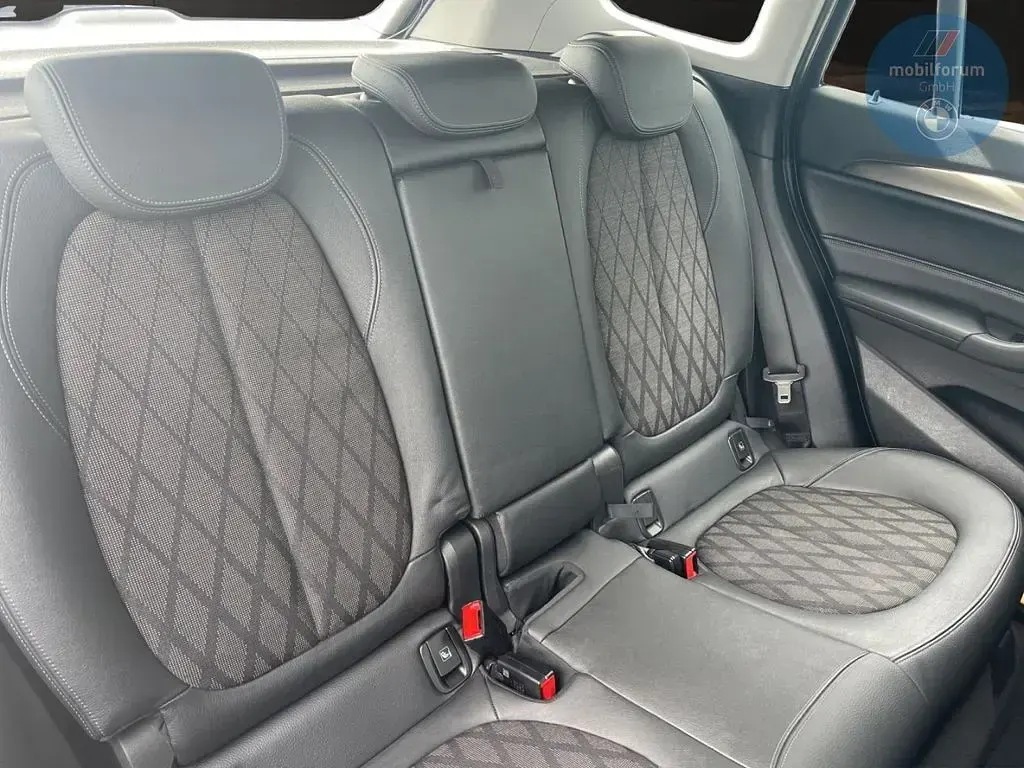 Gebraucht BMW X1 xLine 192 PS (141 kW) 2016 Schwarz SUV
