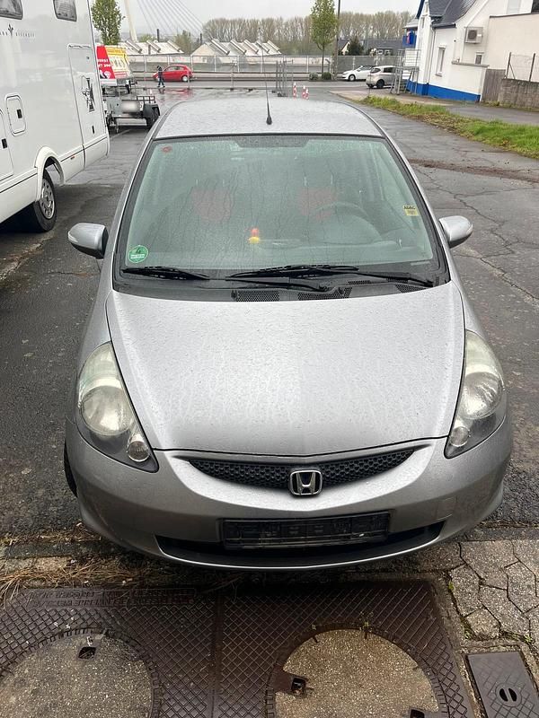 Gebraucht Honda Jazz ES 83 PS (61 kW) 2007 Grau Kleinwagen