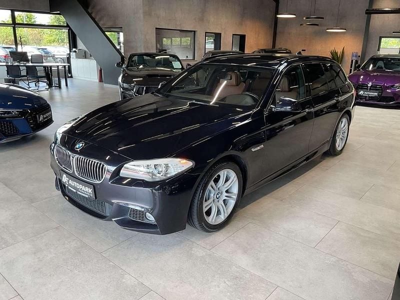 Carbonschwarz Gebraucht 2013 BMW 530 M Sport Kombi | 11.980 € (Guter Preis) - Bild 1/4