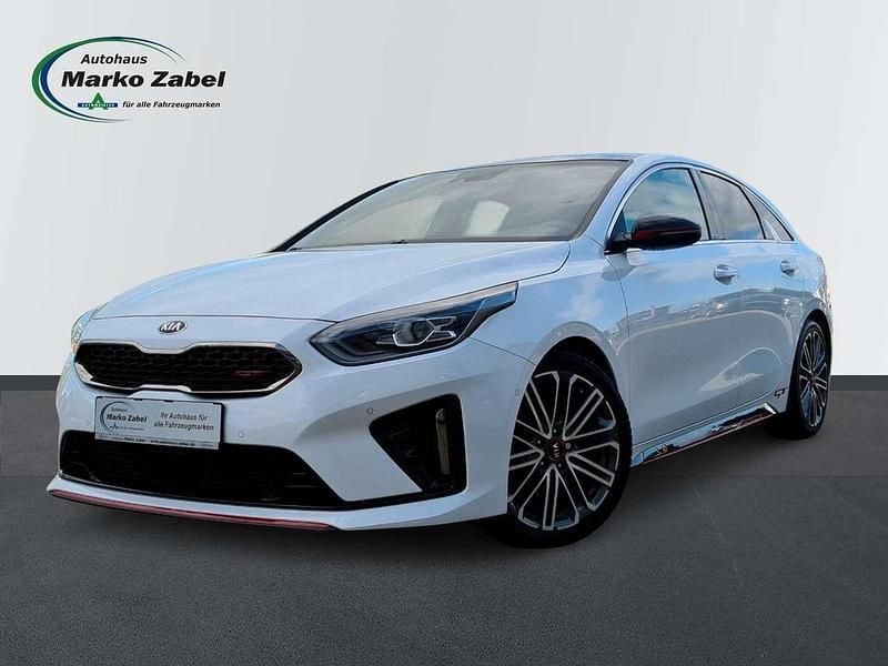 Weiß Gebraucht 2020 Kia ProCeed GT Kleinwagen | 26.900 € (Fairer Preis) - Bild 1/2