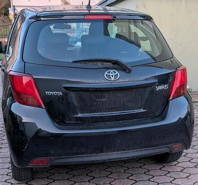 Gebraucht Toyota Yaris 2016 Schwarz Kleinwagen