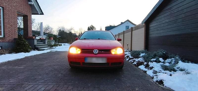 Gebraucht VW Golf IV 100 PS (73 kW) 1999 Rot Kleinwagen