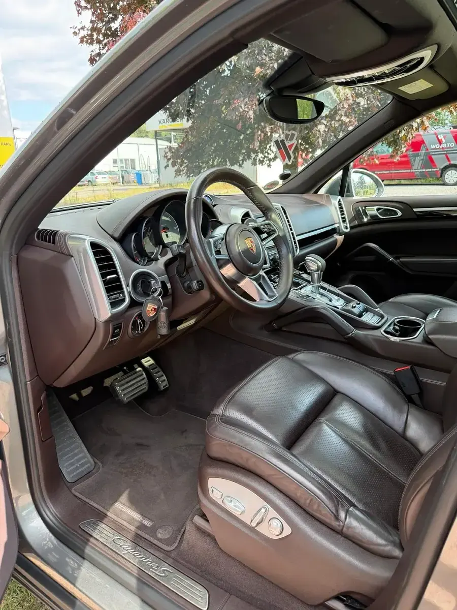 Gebraucht Porsche Cayenne Chrono 385 PS (283 kW) 2015 Grau SUV