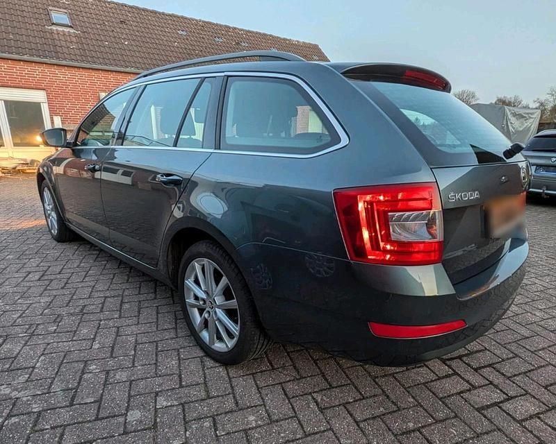 Gebraucht Skoda Octavia 102 PS (75 kW) 2016 Grau Kleinwagen