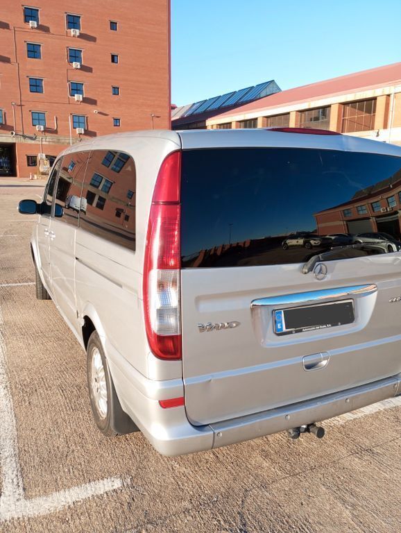 Gebraucht Mercedes Viano 150 PS (110 kW) 2008 Silber Van / Kleinbus