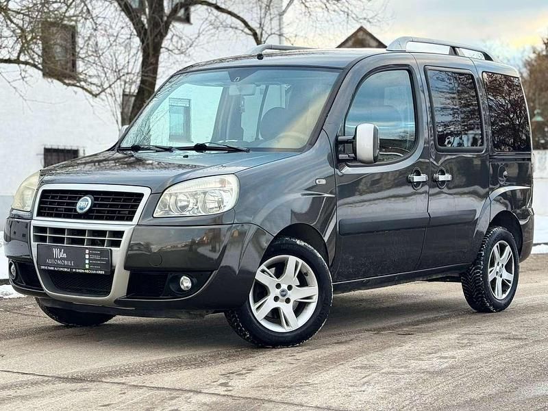 Grau Gebraucht 2008 Fiat Doblò Van / Kleinbus | 4.999 € (Etwas zu teuer) - Bild 1/4